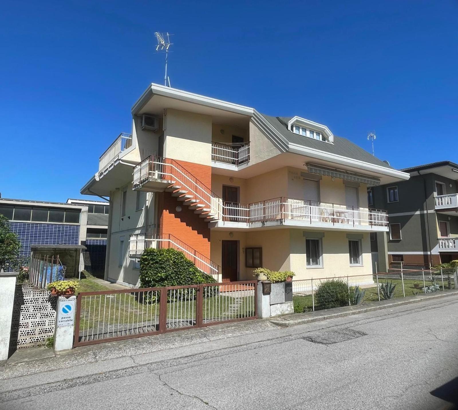 Appartamento Villa Asio Lignano Sabbiadoro Ngoại thất bức ảnh